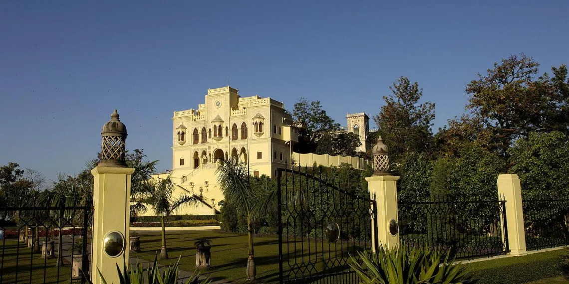 Ananda in the Himalayas Ananda in the Himalayas