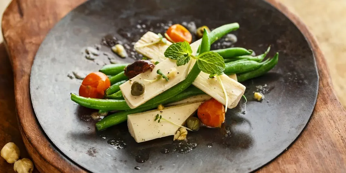 Ananda in the Himalayas Ananda in the Himalayas