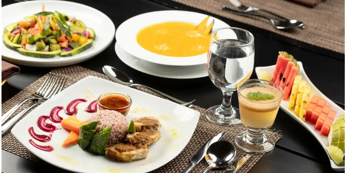 restaurant Ayugiri Ayurveda Wellness Resort restaurant Ayugiri Ayurveda Wellness Resort